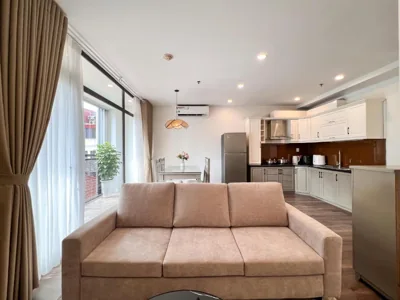 带阳台的两卧室公寓 — NINE HOUSING Kim Mã